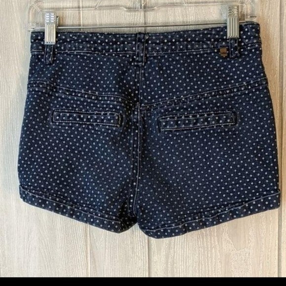 Almost Famous button fly polka dot Mid Rise Dark Wash shorts sz 5 EUC Pin Up - Picture 4 of 9